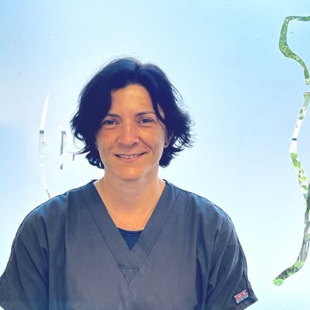 Dr Caroline LEGER