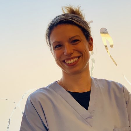 Dr Julie DAVID