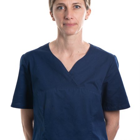 Dr Claire DELOUCHE-KNOERR