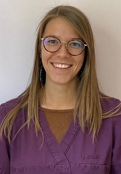 Dr Julie DELHAYE